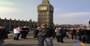 Hugoboni 44 years old I am from Reading/South East England, Seeking Dating Friendship with Woman